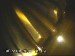 通過(guò)內(nèi)窺鏡看到的齒輪箱內(nèi)部情況